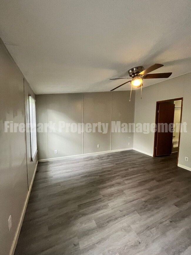 Building Photo - Double Wide for rent in Tullahoma