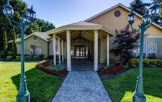 Building Photo - Commons at Avalon Park Apartments