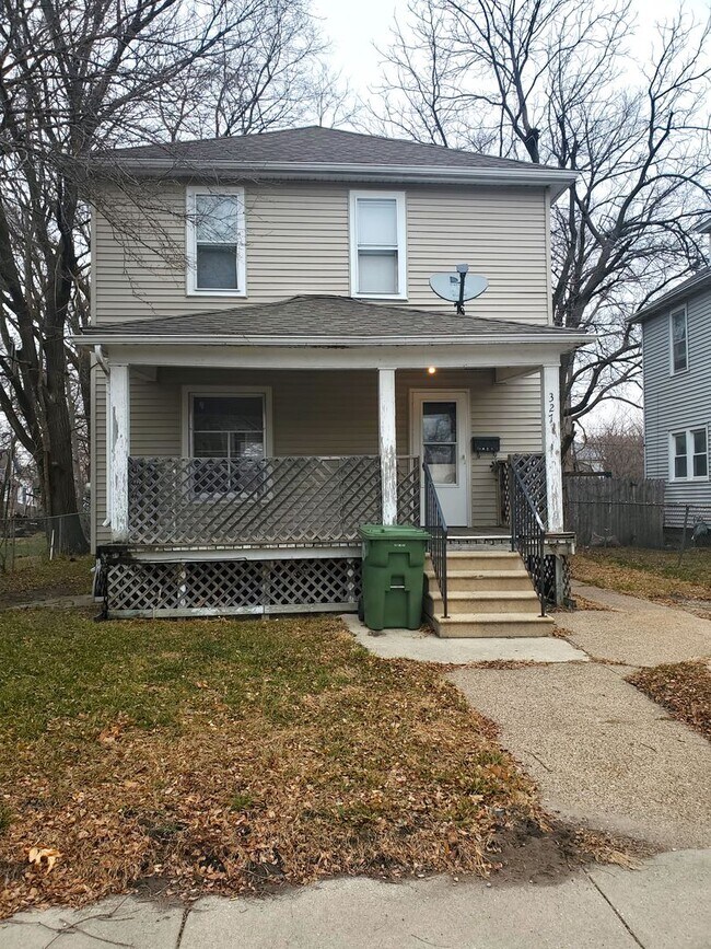 Primary Photo - FOR RENT- 327 Webster- HUGE yard- pets ok!