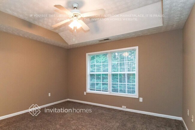 Building Photo - 200 Shadowbrook Dr