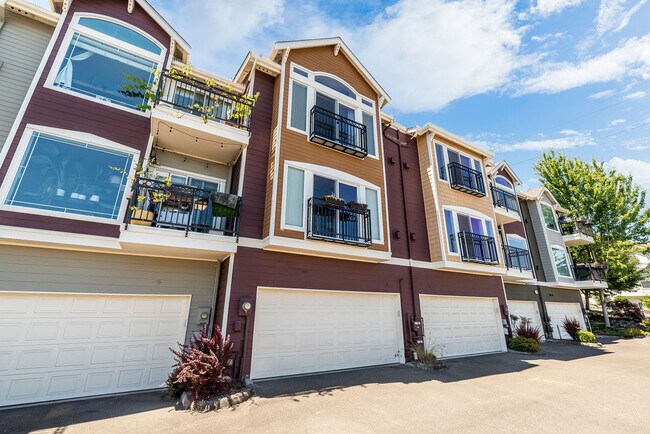 Building Photo - S G Townhouse