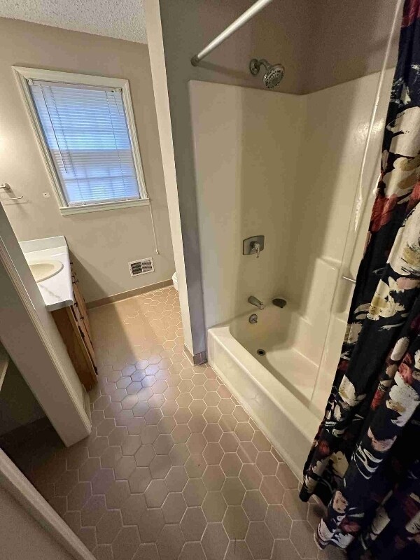 Building Photo - 5250 Parham Road