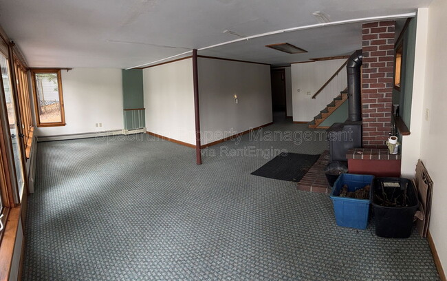 Building Photo - 108 Pinewoods Trail