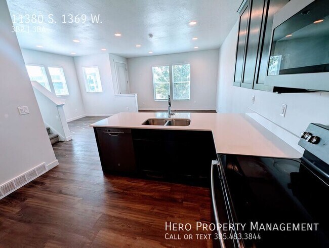 Building Photo - 1369 W 11380 S