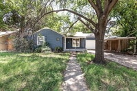 Building Photo - 3105 26th St