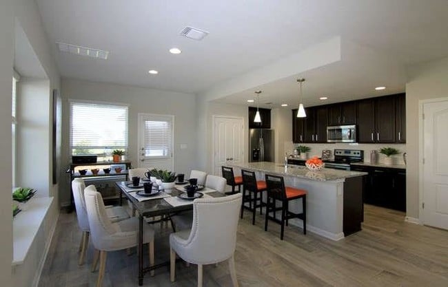 Building Photo - 714 Tinton Falls Ln