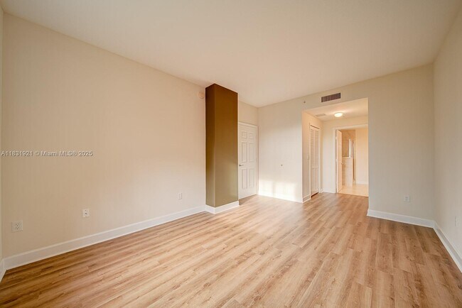 Building Photo - 100 Andalusia Ave