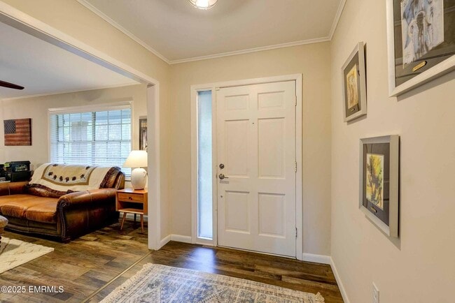 Building Photo - 108 Frances Ave