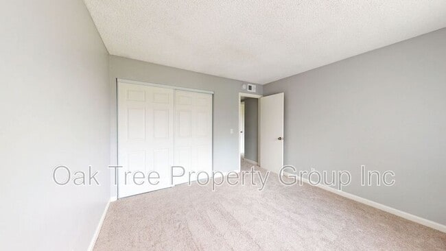 Building Photo - 1922 Cordoba St