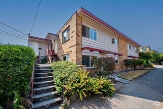 Building Photo - 1Bd / 1Ba near Greenlake and Phinney Ridge...