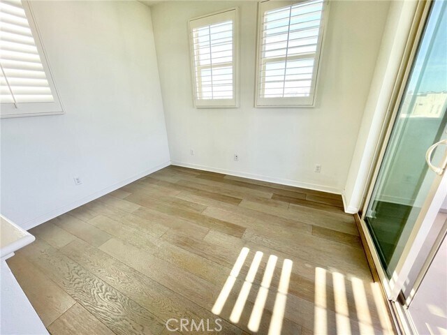 Building Photo - 106 Menkar