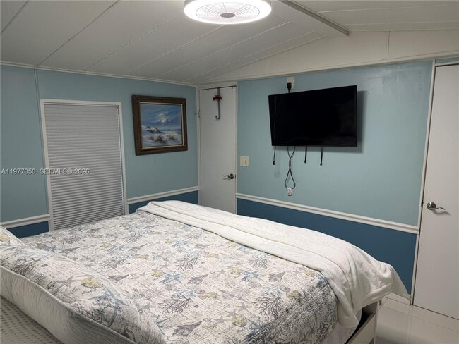 Building Photo - 212 Orchid St