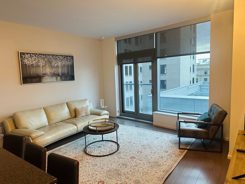 Building Photo - 35 E 100 S