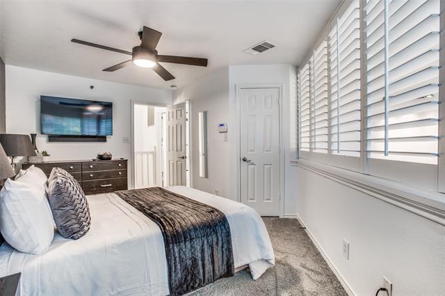 Building Photo - 3033 San Jacinto St