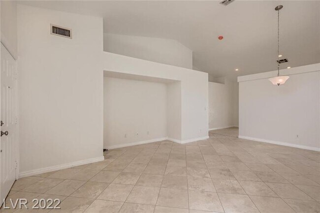 Building Photo - Charming Single-Story Home in Gated Community with Resort-Style Amenities!