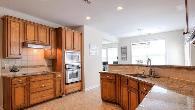 Building Photo - 2205 Cakebread Court