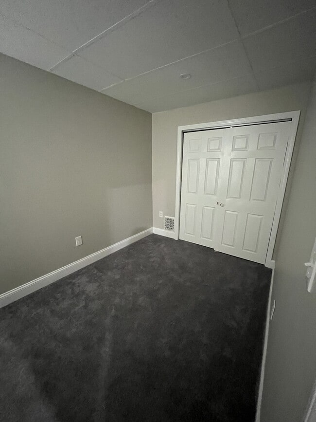 Building Photo - 1006 Potter St