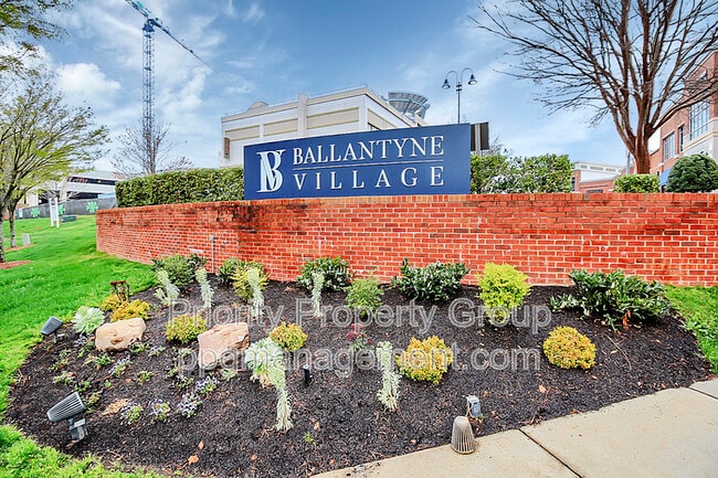 Building Photo - 14307 San Paolo Ln