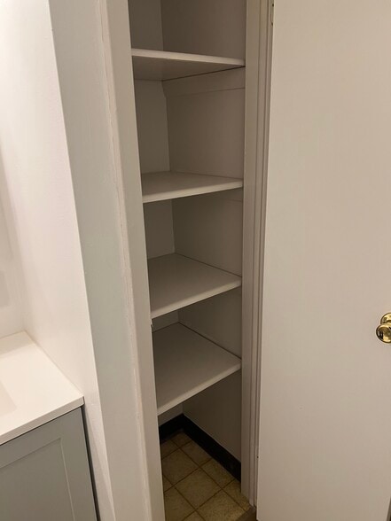 Master Bedroom Bathroom Closet - 85 Snowberry Rd