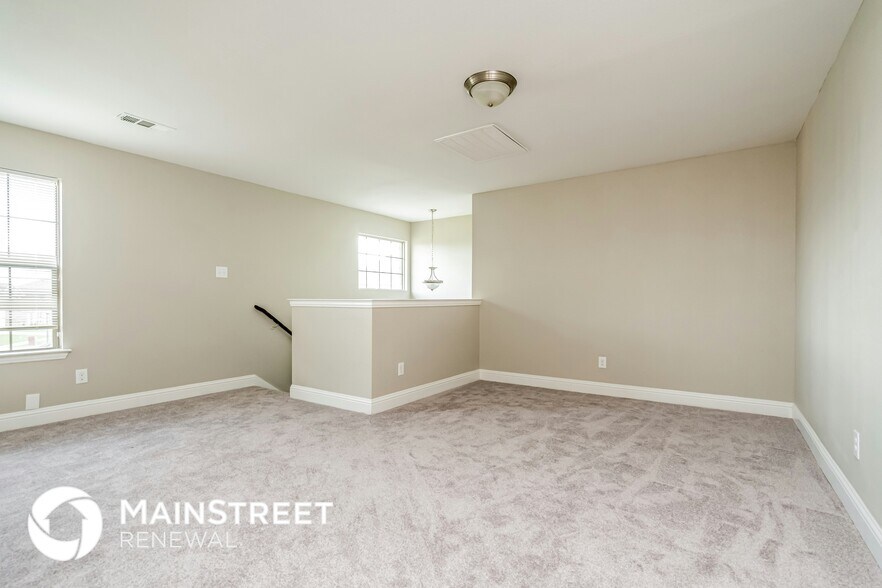 Building Photo - 431 Parker Dr