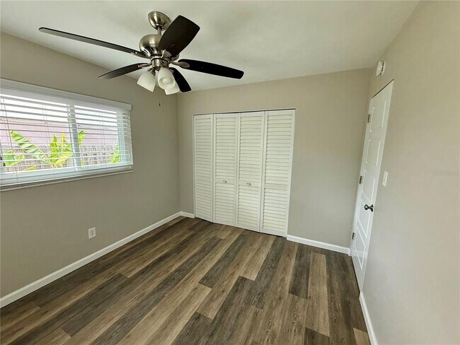 Building Photo - 2716 Blossom Dr