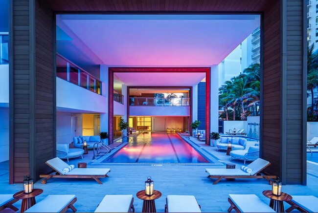 Building Photo - 3100 N Ocean Dr