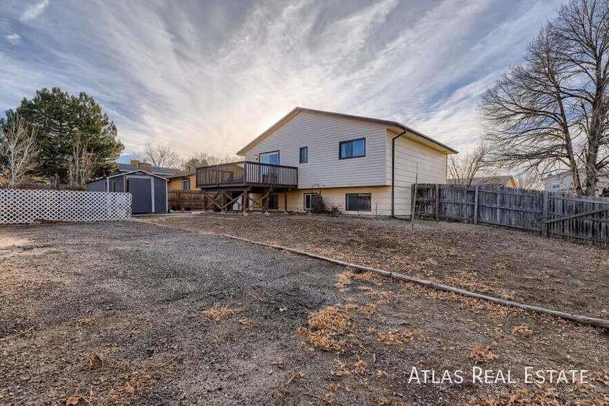 Building Photo - 16105 E Bails Pl