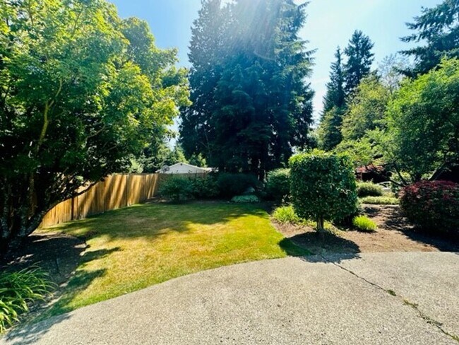 Building Photo - 3bd/2ba Duvall House