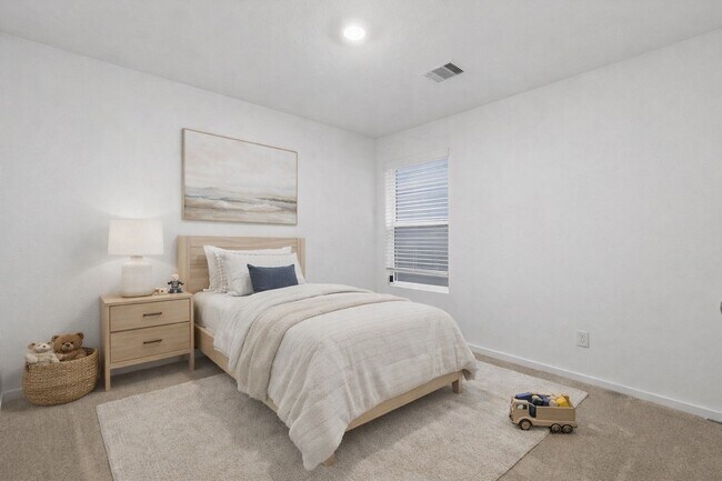 Building Photo - 25409 Carnation Ct