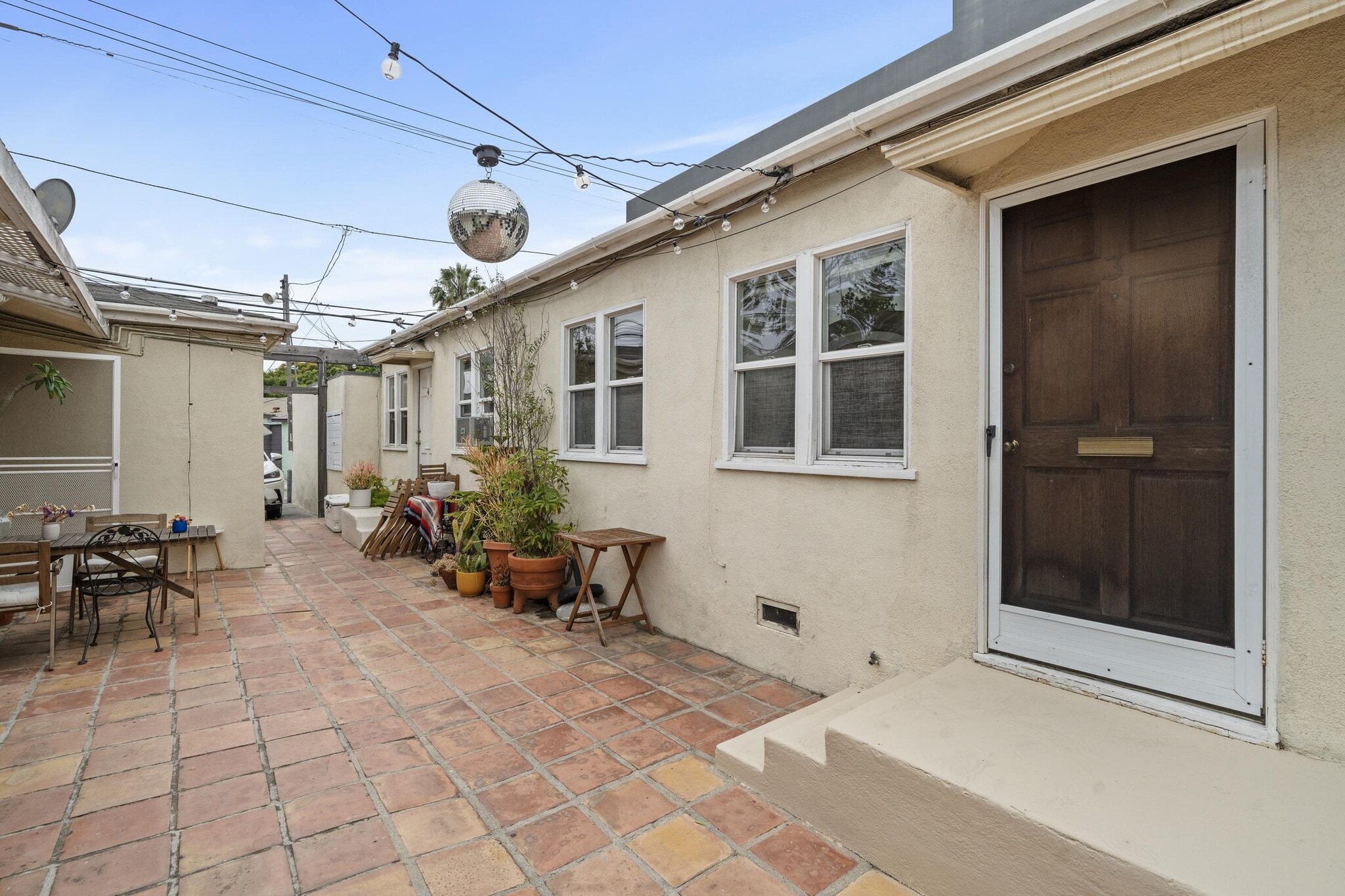 Building Photo - 1722 Abbot Kinney Blvd