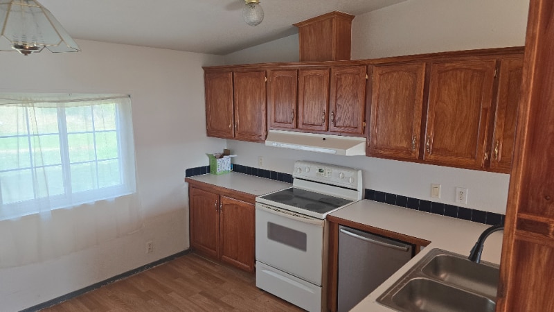 Building Photo - 1430 Highland Dr
