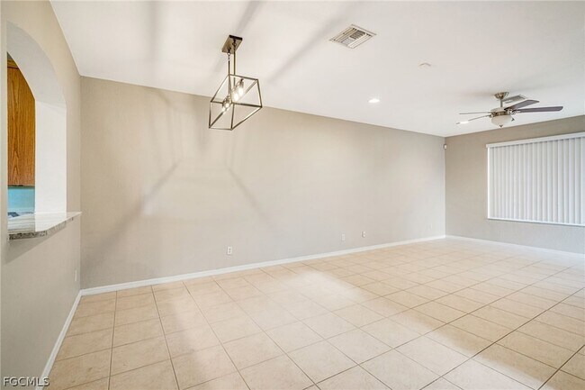 Building Photo - 3174 Antica St