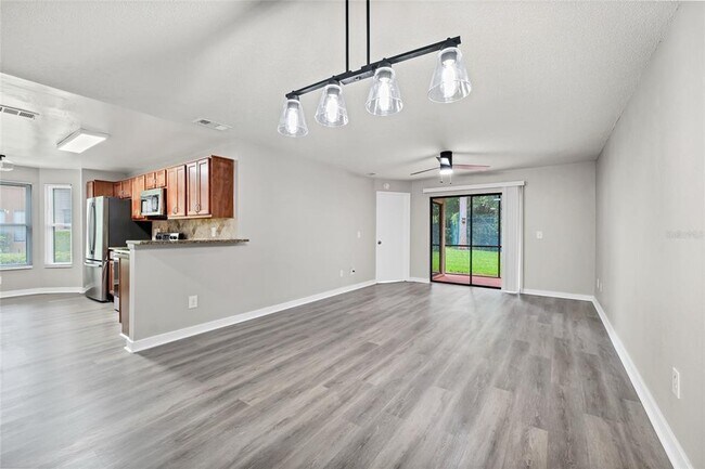 Building Photo - 7865 Sugar View Ct