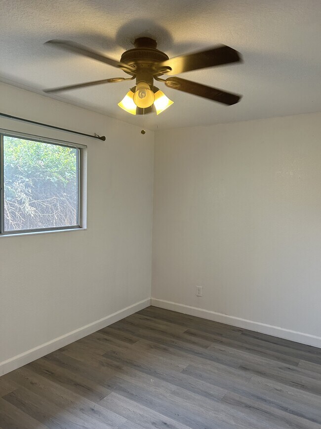 Building Photo - 1726 Idylwood Ct