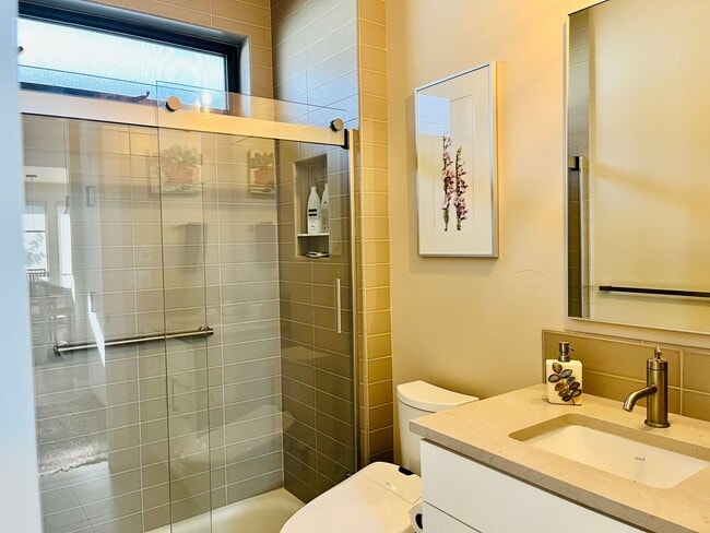 Building Photo - Stunning Prairie style 2bd/2bath + office in ClearPine!