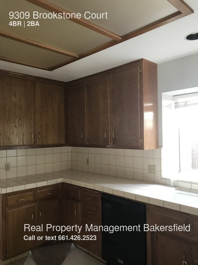 Building Photo - 9309 Brookstone Ct