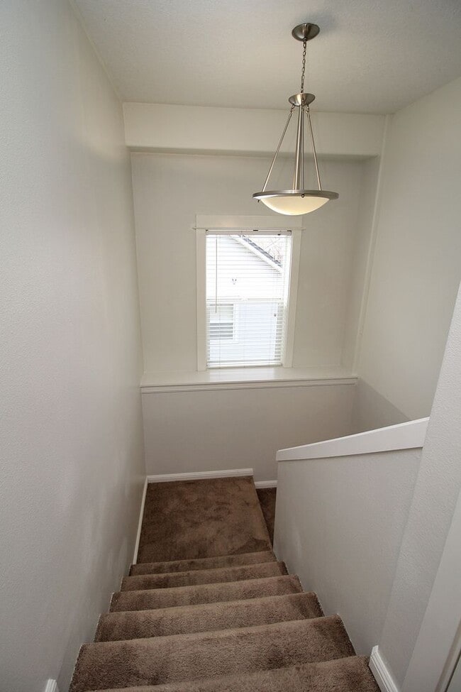 Building Photo - 7123 SE Brooklyn St