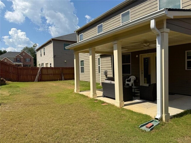 Building Photo - 480 Meadow Hill Dr