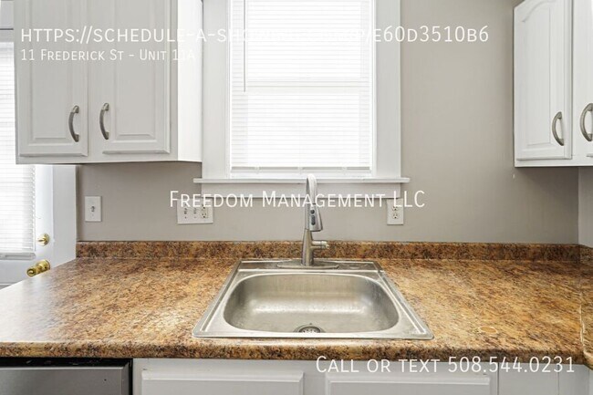 Building Photo - 11 Frederick St