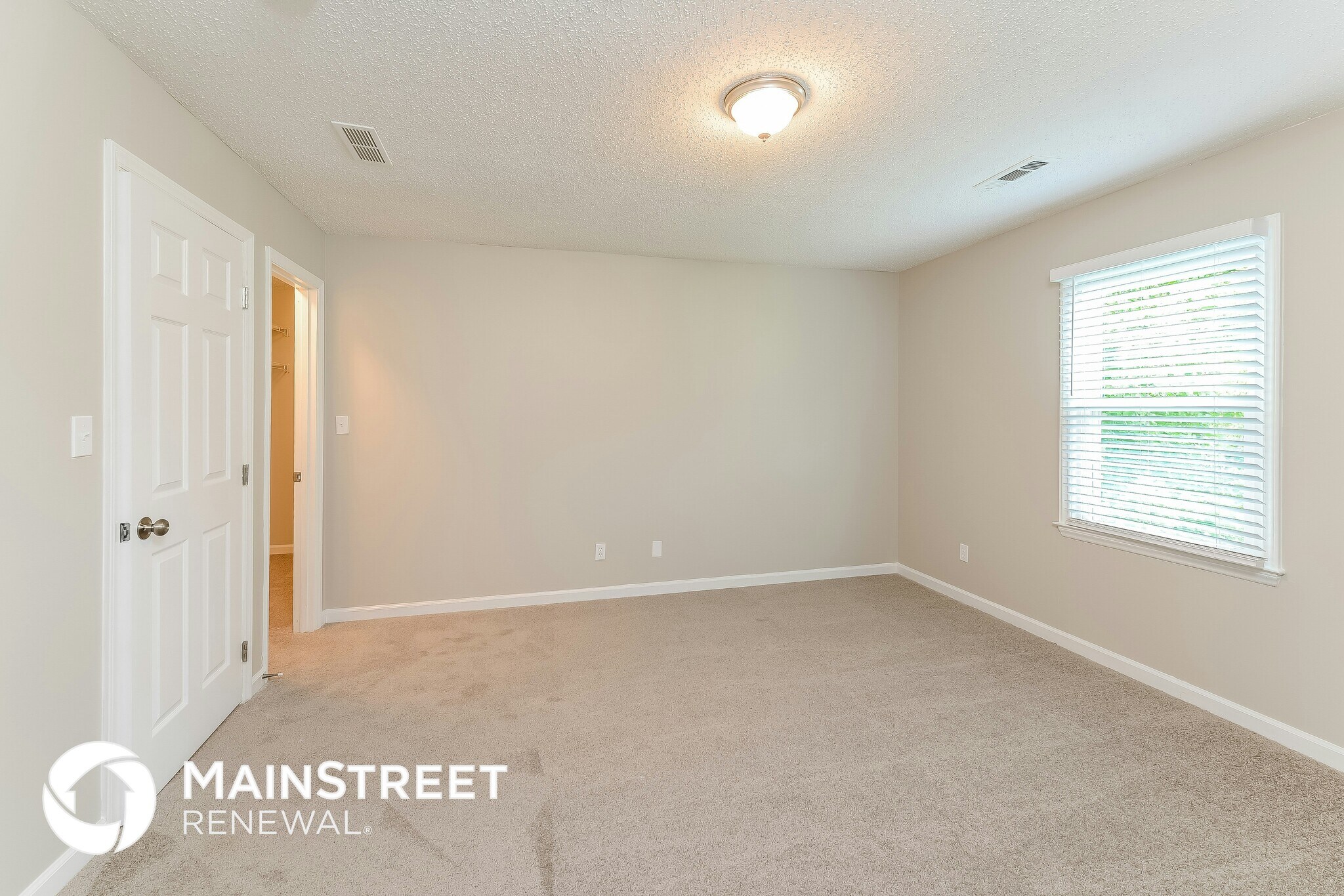 Building Photo - 2359 Oakton Dr