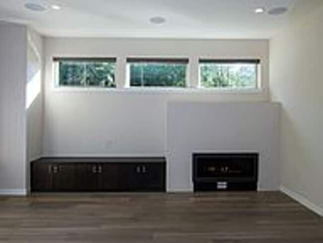 Building Photo - Charming Newer Camas Home in Gated Community