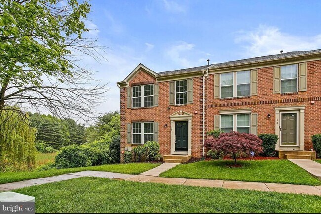 Building Photo - 15 Silver Birch Ct