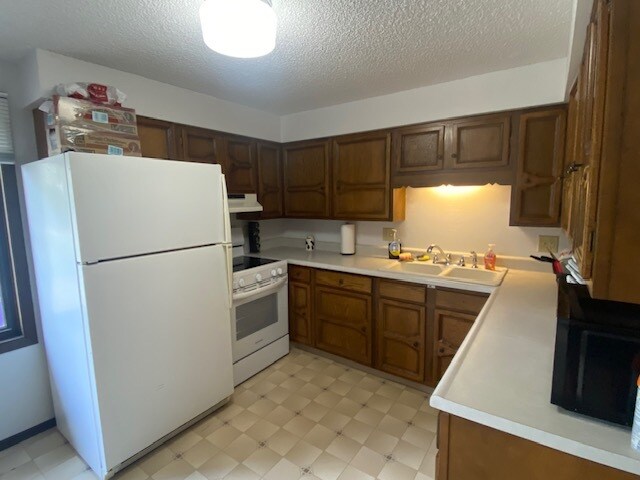 Building Photo - 126 N 2nd St