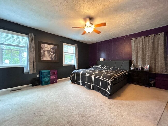 Building Photo - 710 Carywood Ln