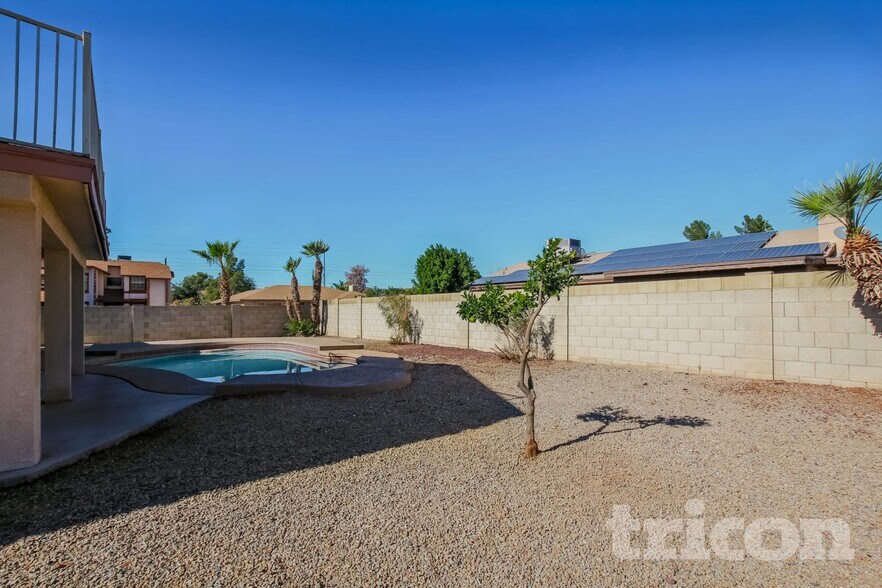 Building Photo - 7434 W Sierra St