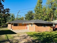 Building Photo - 308 Alexander Dr