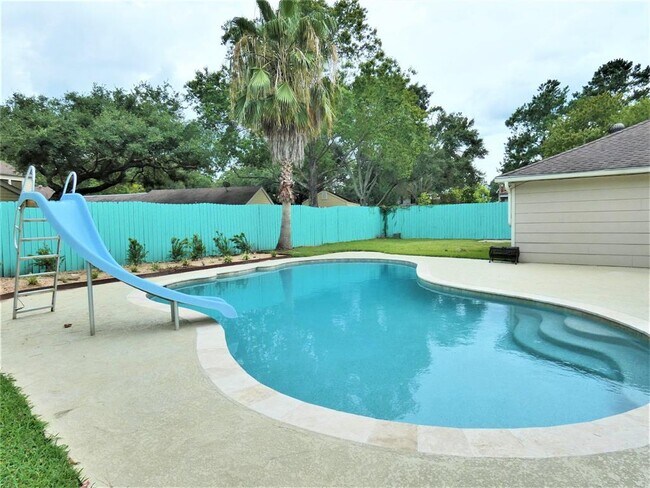 Building Photo - 7511 Renmark Ln