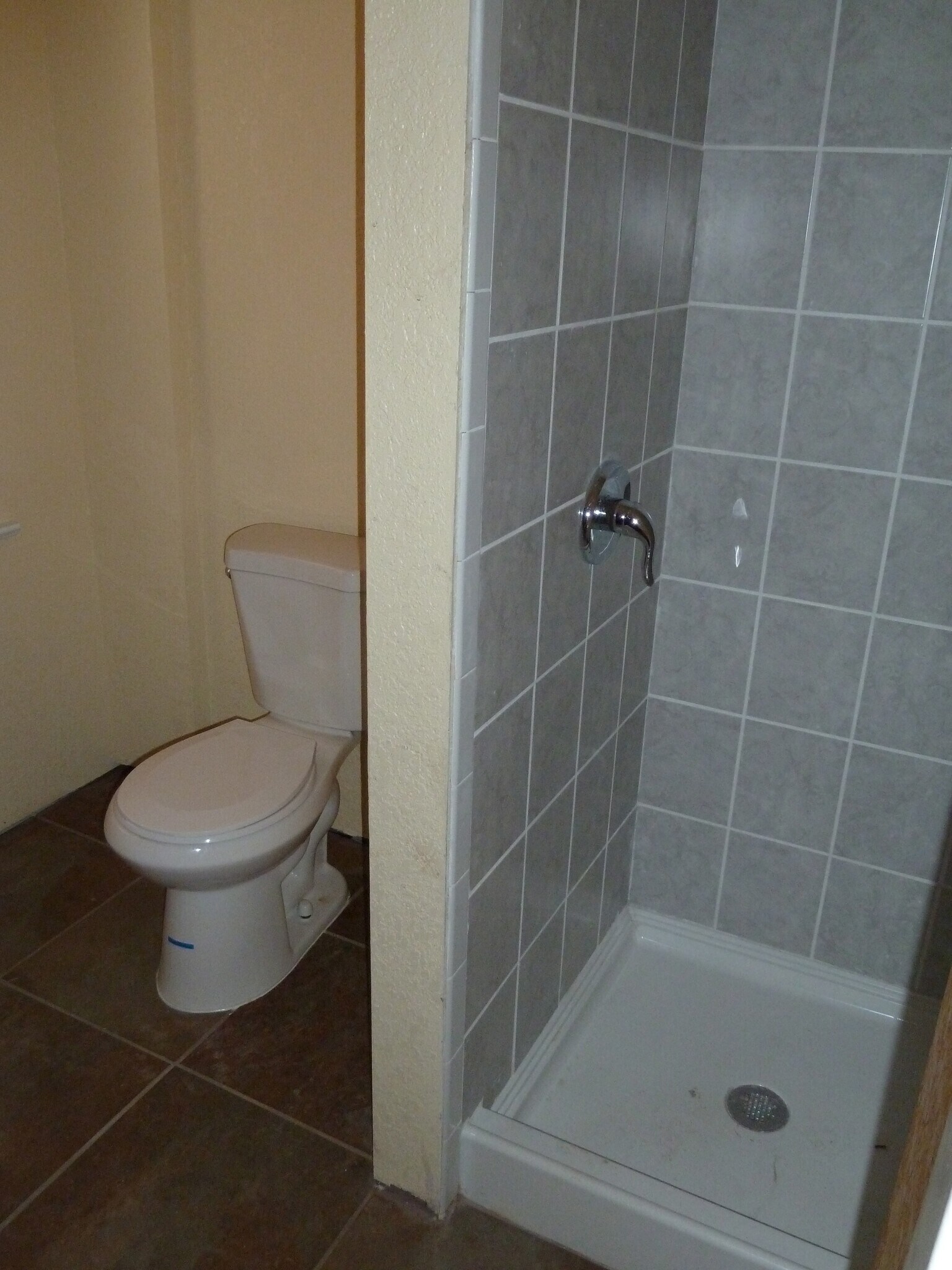 Building Photo - 3916 Clark Ave