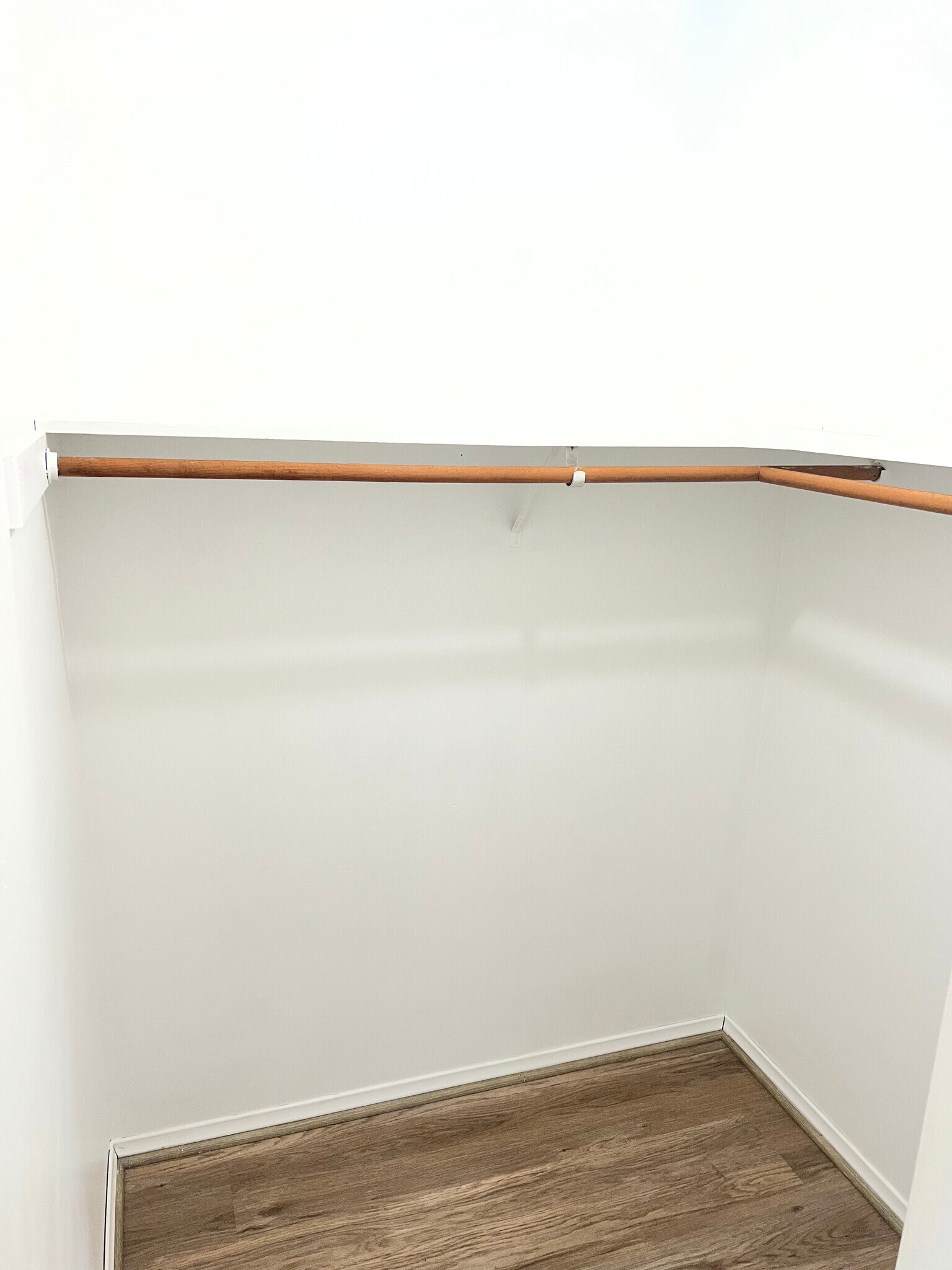 Building Photo - 9417 Tilmont St