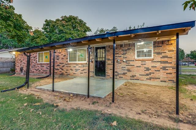 Building Photo - 4401 Tiptop St